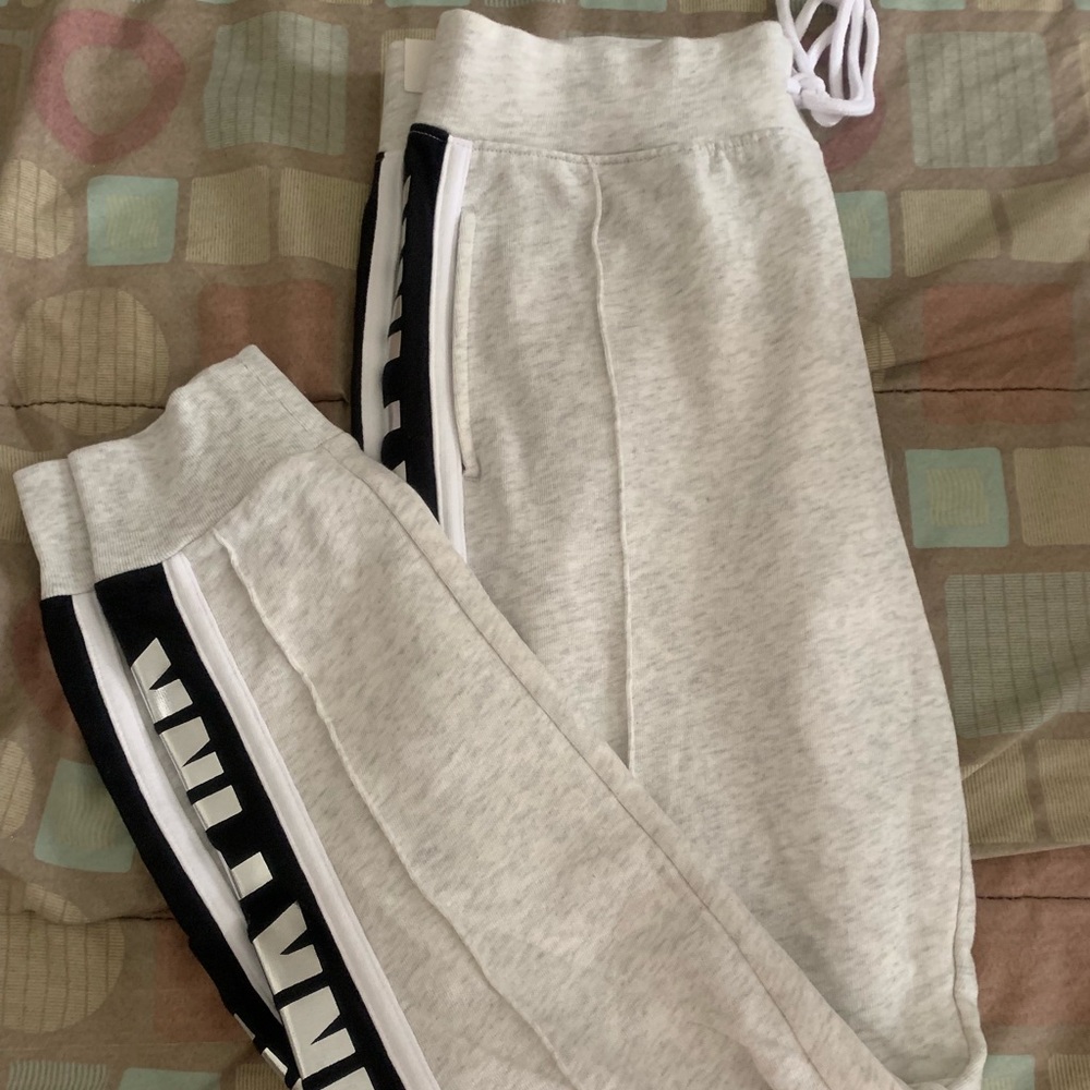Victoria’s secret PINK classic joggers